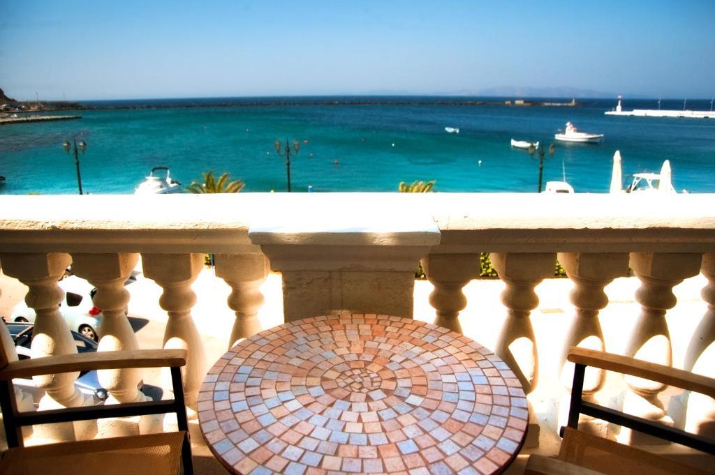 Avra Hotel Tinos Екстер'єр фото